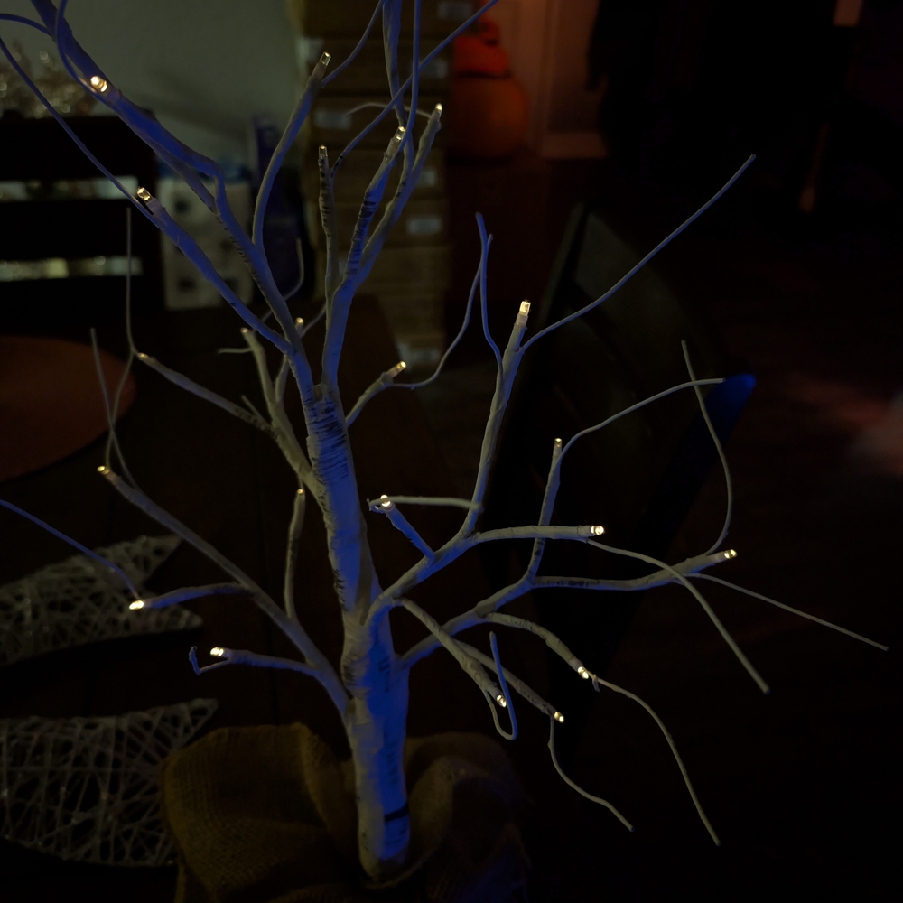 LED Lighted White Holiday Tree